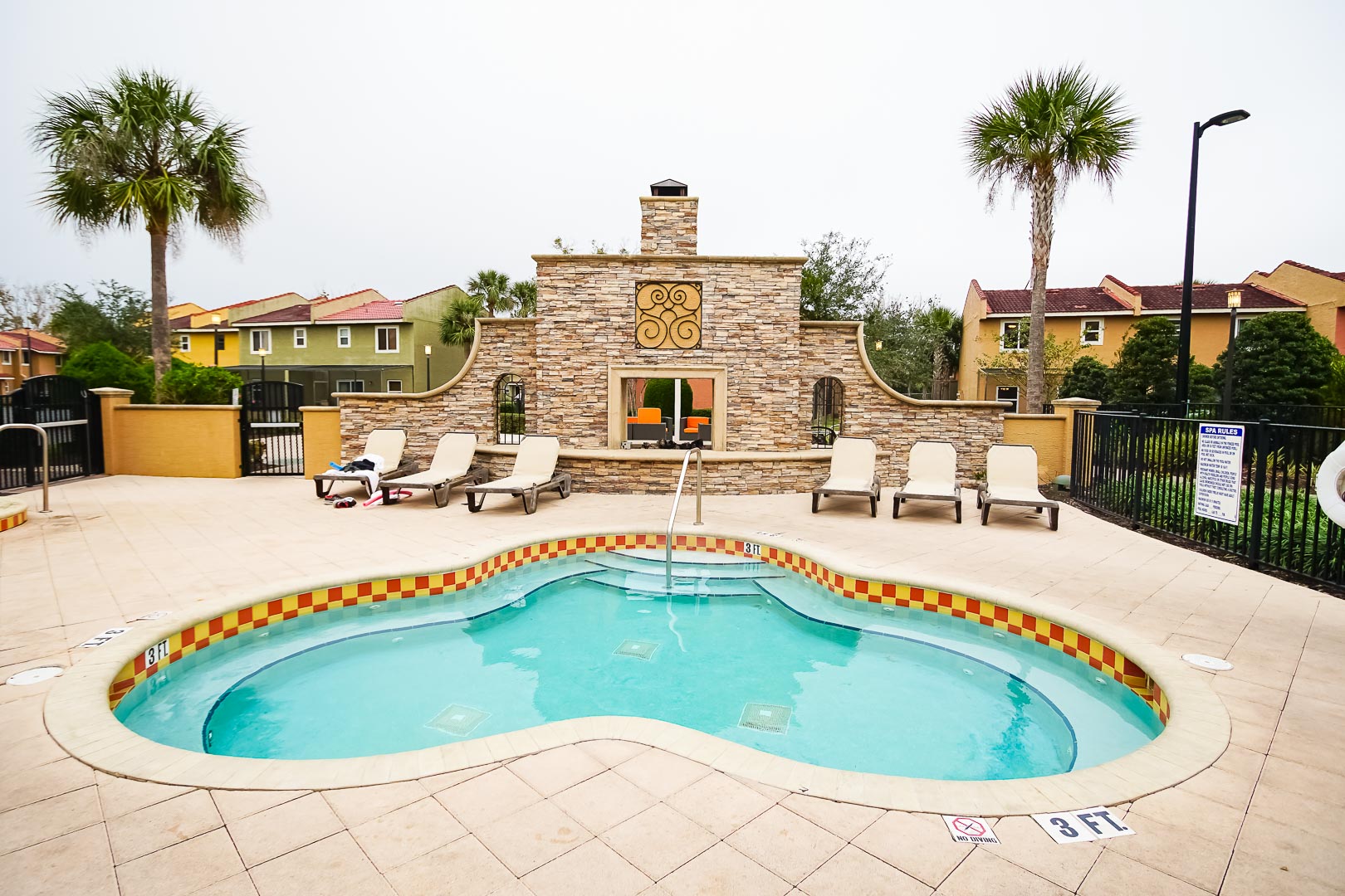 A relaxing outdoor jacuzzi at VRI's Fantasy World Resort in Florida.